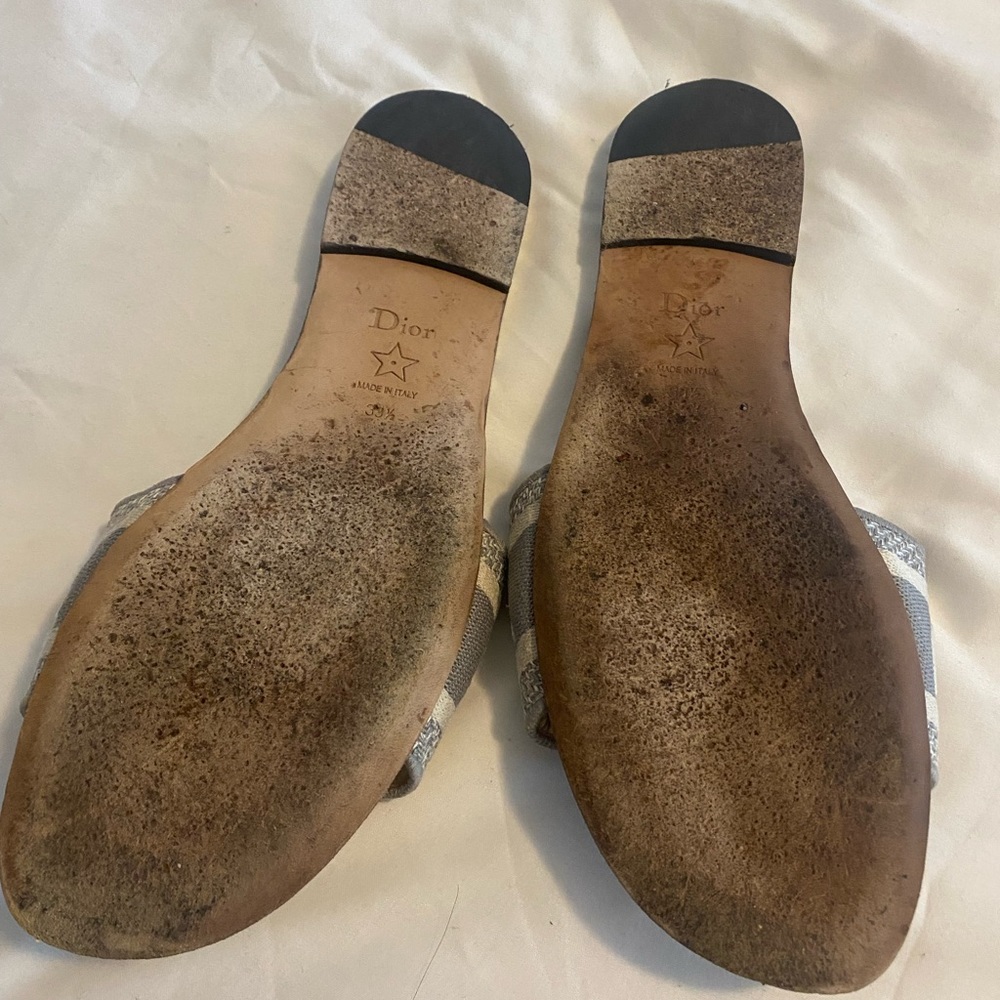 Gray & white Christian dior sandals - Picture 4 of 4